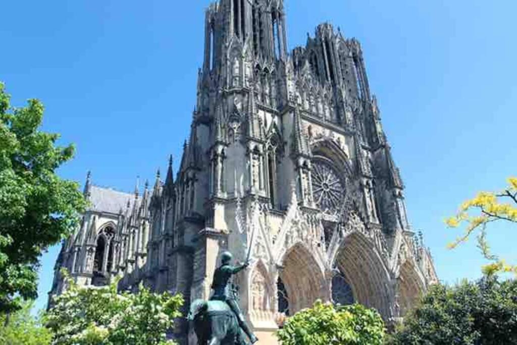 Apppartement Des Sacres De Reims Leilighet Eksteriør bilde